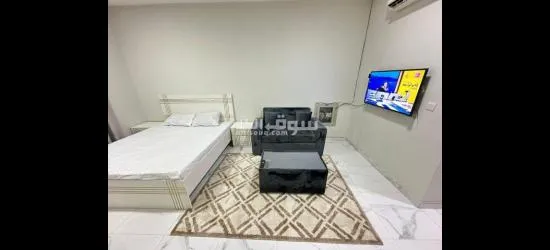 استديو مفروش فرش نظيف جدا - 3