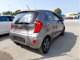 كيا بيكانتو موديل 2013