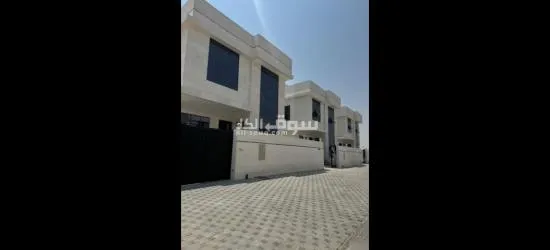 فيلا فاخرة للبيع في عجمان وبسعر مناسب جدا تشطيبات عصيرية سوبر ديلو**** مساحات واسعة