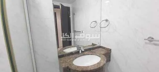 شقه للايجار غرفتان وصاله وثلاث حمامات الاطلالة على البحر - 4