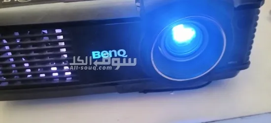بروجكتور استعمل خفيف للبيع