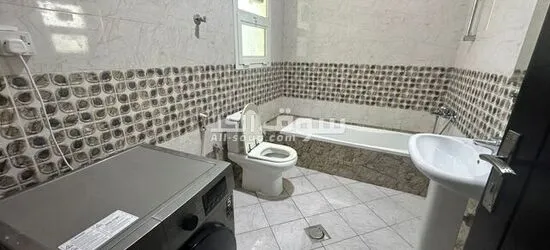 مكتب للأجار بمدينة الخليفة - 5