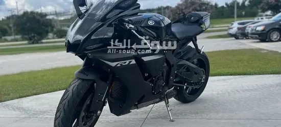 2024 yamaha R1