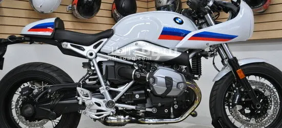 Used motorcycles for sale UAE: 2017 BMW R NINE T RACER..... WHATSAPP: +971563148402