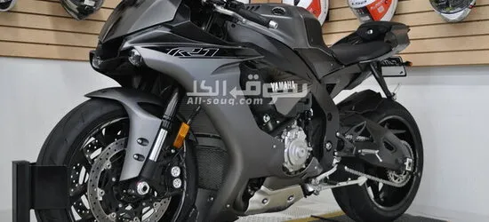Used motorcycles for sale UAE: 2016 YAMAHA R1.....WHATSAPP: +971563148402 - 4