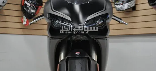 Used motorcycles for sale UAE: 2013 DUCATI 848 EVO..... WHATSAPP: +971563148402 - 3