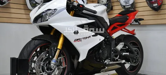 Used motorcycles for sale UAE: 2014 TRIUMPH DAYTONA 675R.....WHATSAPP: +971563148402 - 4