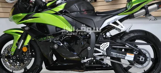 Used motorcycles for sale UAE: 2009 HONDA CBR600RR.....WHATSAPP: +971563148402 - 5