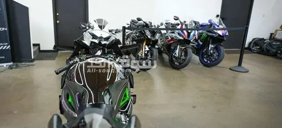 2015 Kawasaki Ninja H2R WhatsApp +17203061962 - 2